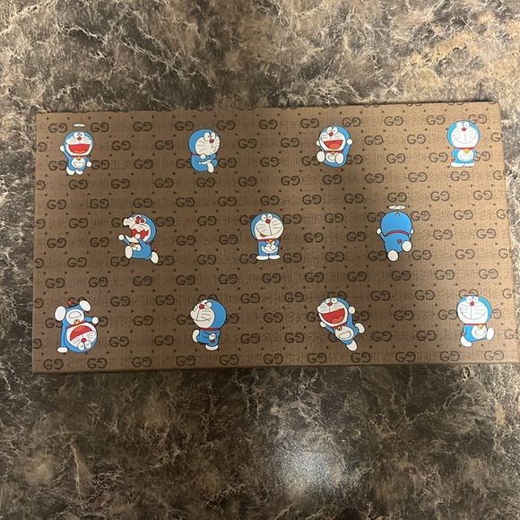 Gucci Doraemon NoteBook, NIP (authentic) - Picture 6 of 8